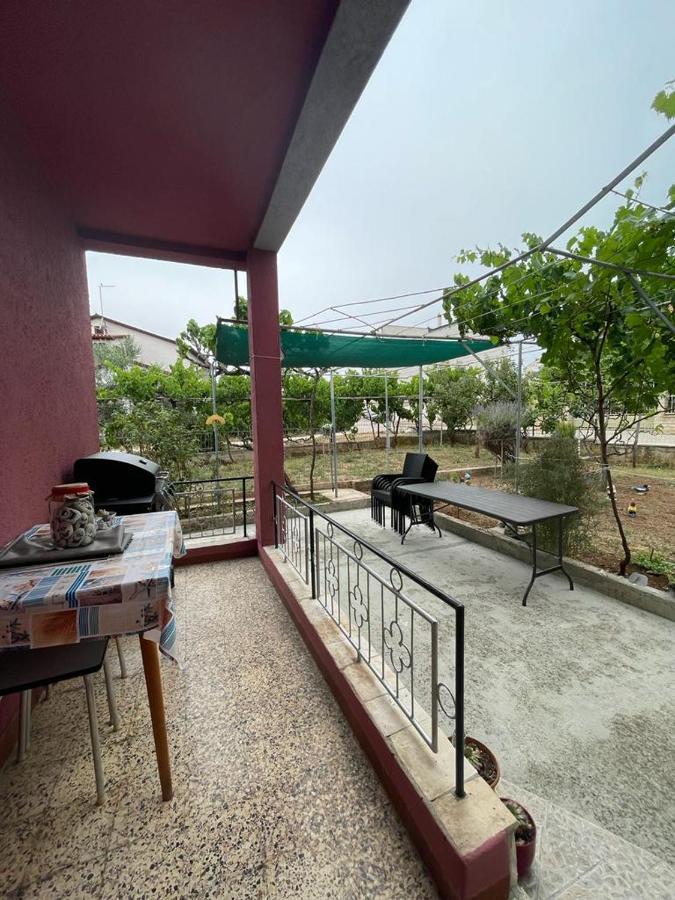 Apartman Pcelica Apartment Pula Exterior photo