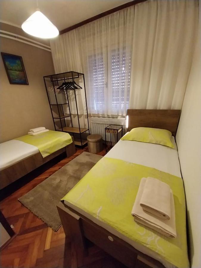 Apartman Pcelica Apartment Pula Exterior photo